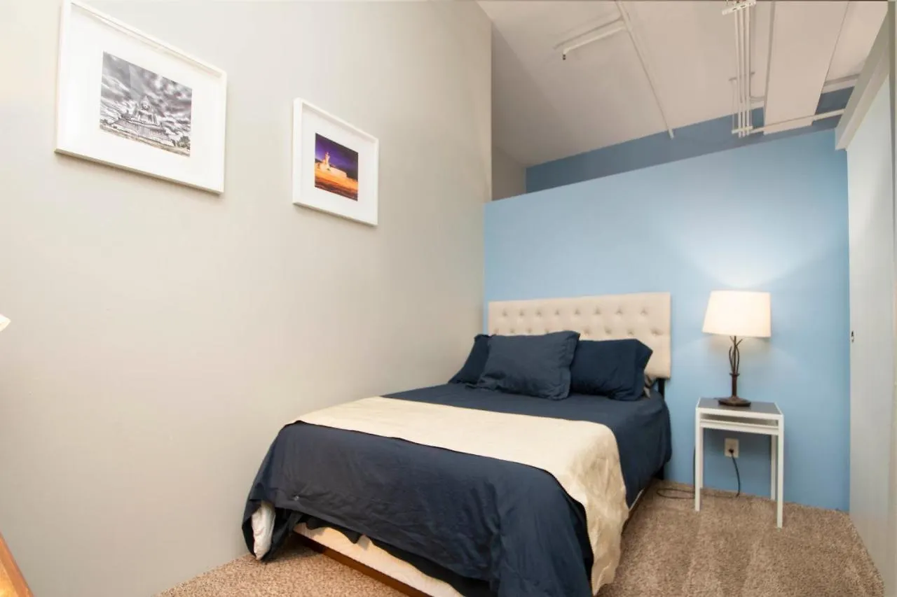 Renu Denver - Relax, Revive, Renew Hotel