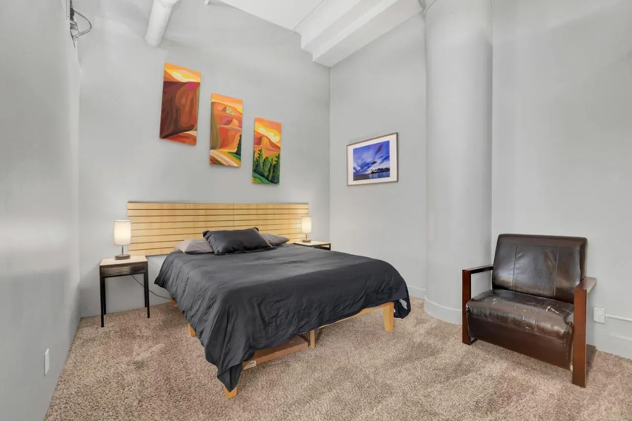 Renu Denver - Relax, Revive, Renew 5*,